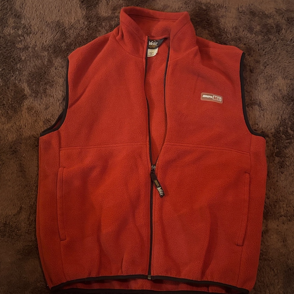 REI Men's Red Fleece Vest with Full Zip